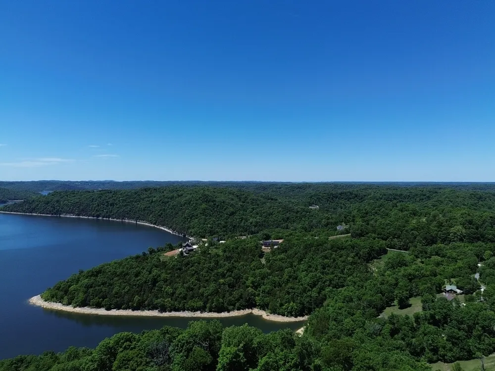 705 Harbor Pointe Dr Silver Point, TN 38582