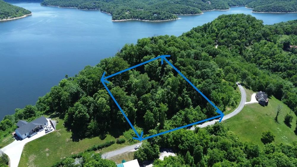 705 Harbor Pointe Dr Silver Point, TN 38582