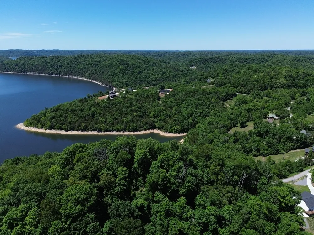 705 Harbor Pointe Dr Silver Point, TN 38582