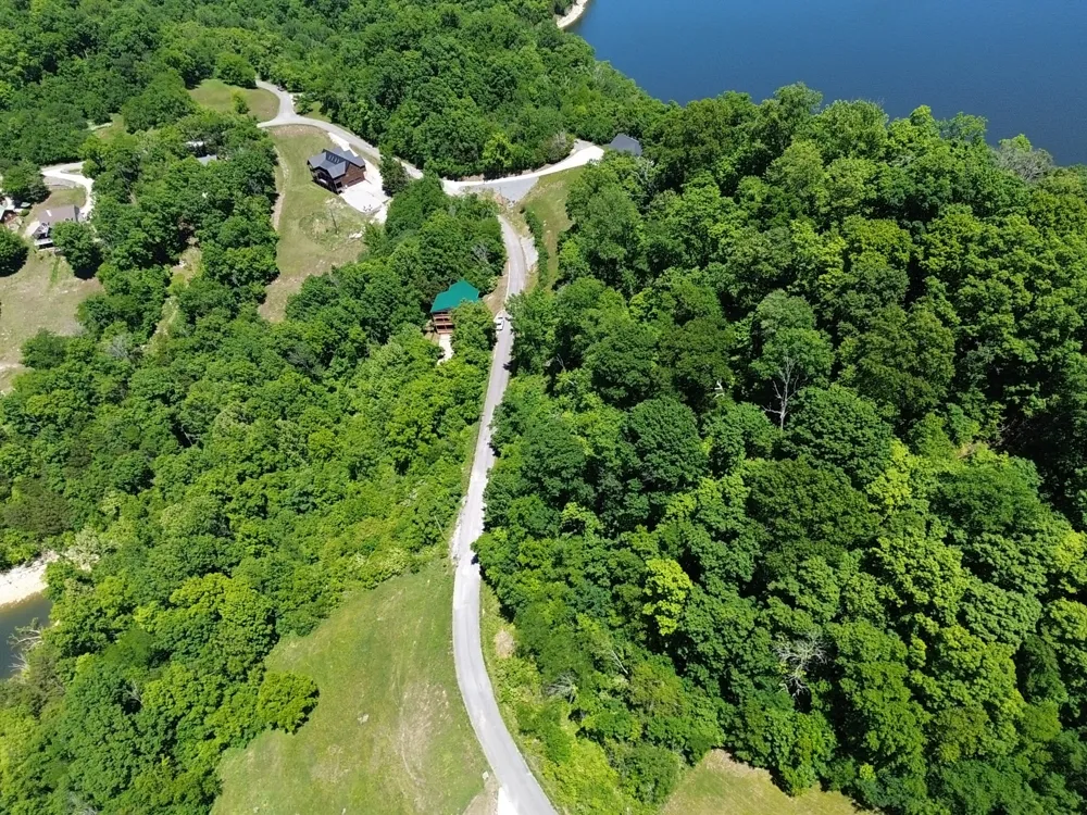 705 Harbor Pointe Dr Silver Point, TN 38582