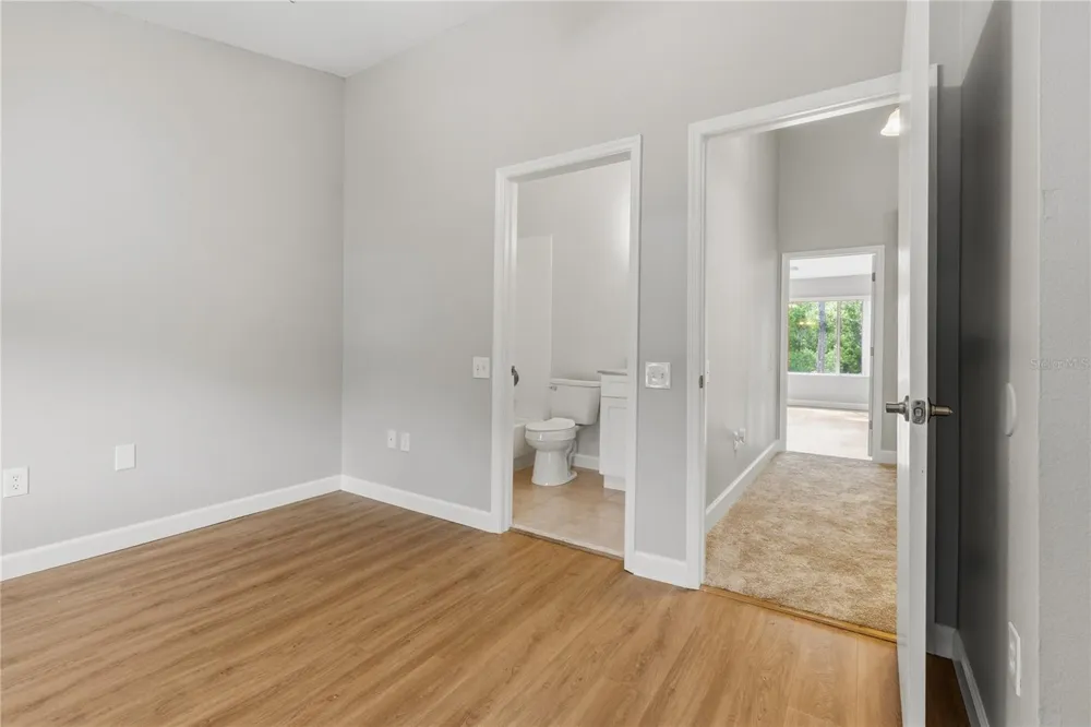 8671 HUNTERS KEY CIRCLE #8671 Tampa, FL 33647