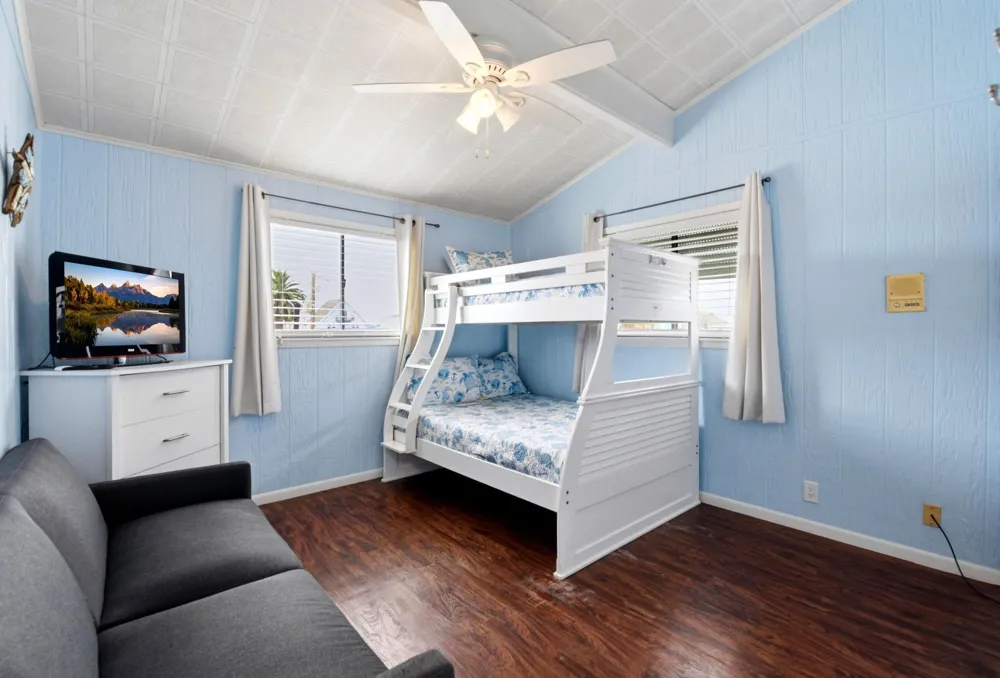 333 Schooner Drive Freeport, TX 77541