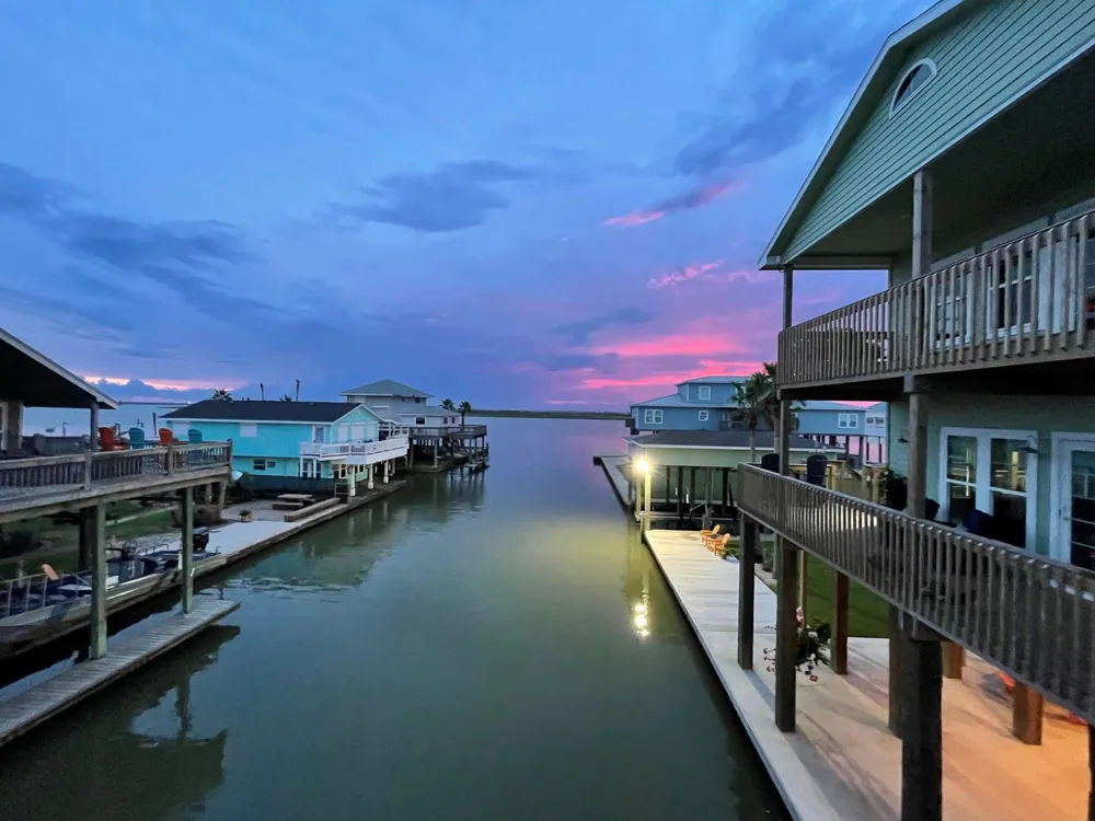 333 Schooner Drive Freeport, TX 77541
