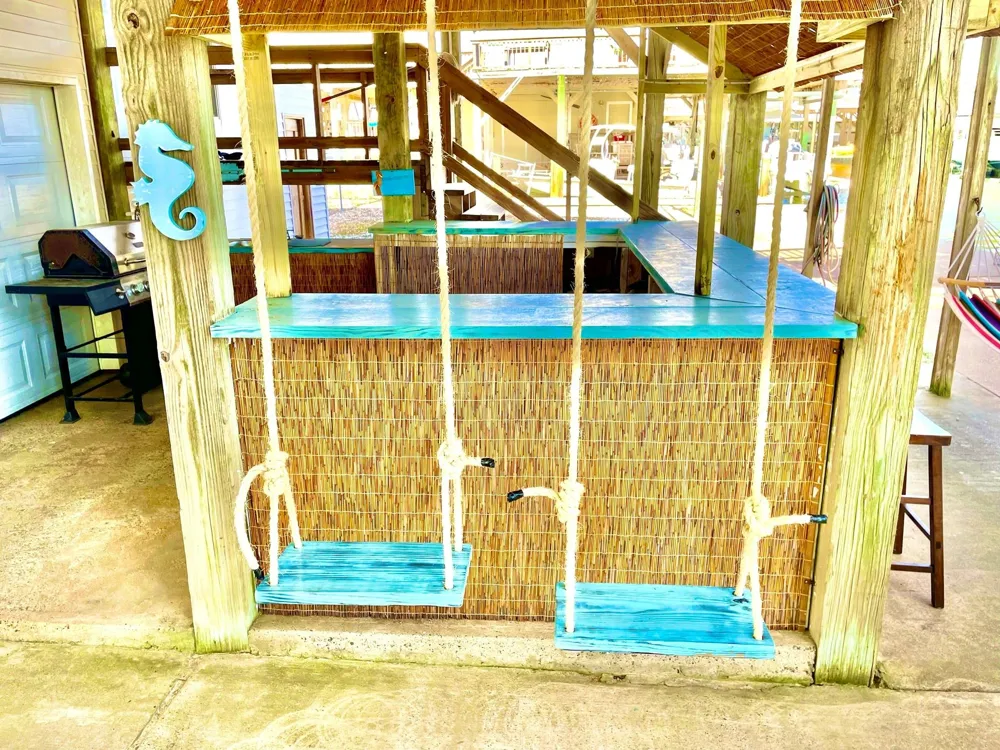 333 Schooner Drive Freeport, TX 77541