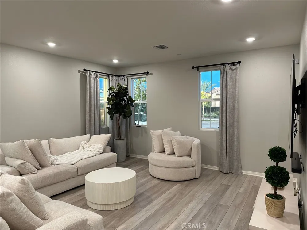 1703 Almond Tree Upland, CA 91784