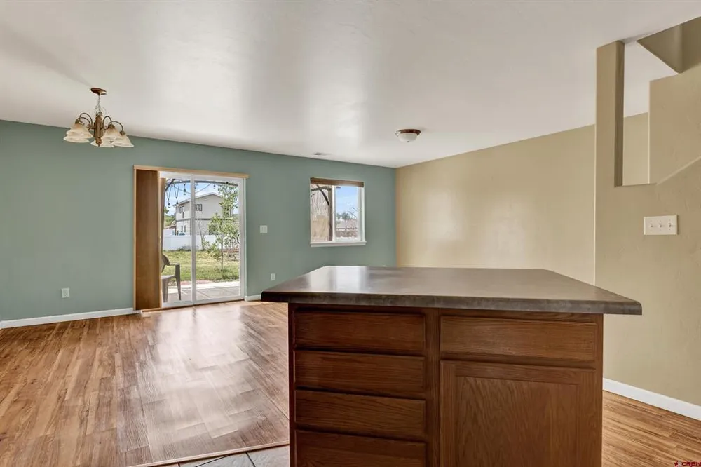 421 Indiangrass Loop Montrose, CO 81403