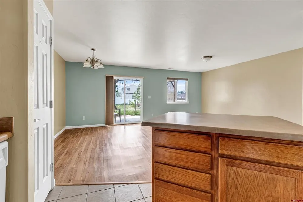 421 Indiangrass Loop Montrose, CO 81403