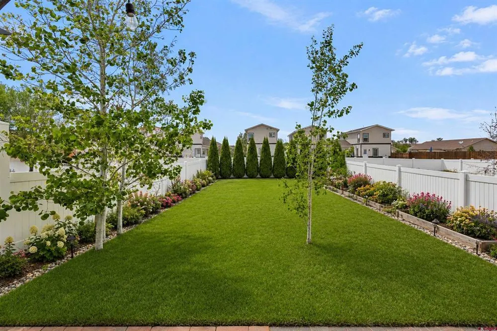 421 Indiangrass Loop Montrose, CO 81403