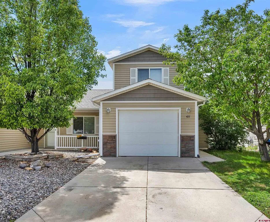 421 Indiangrass Loop Montrose, CO 81403