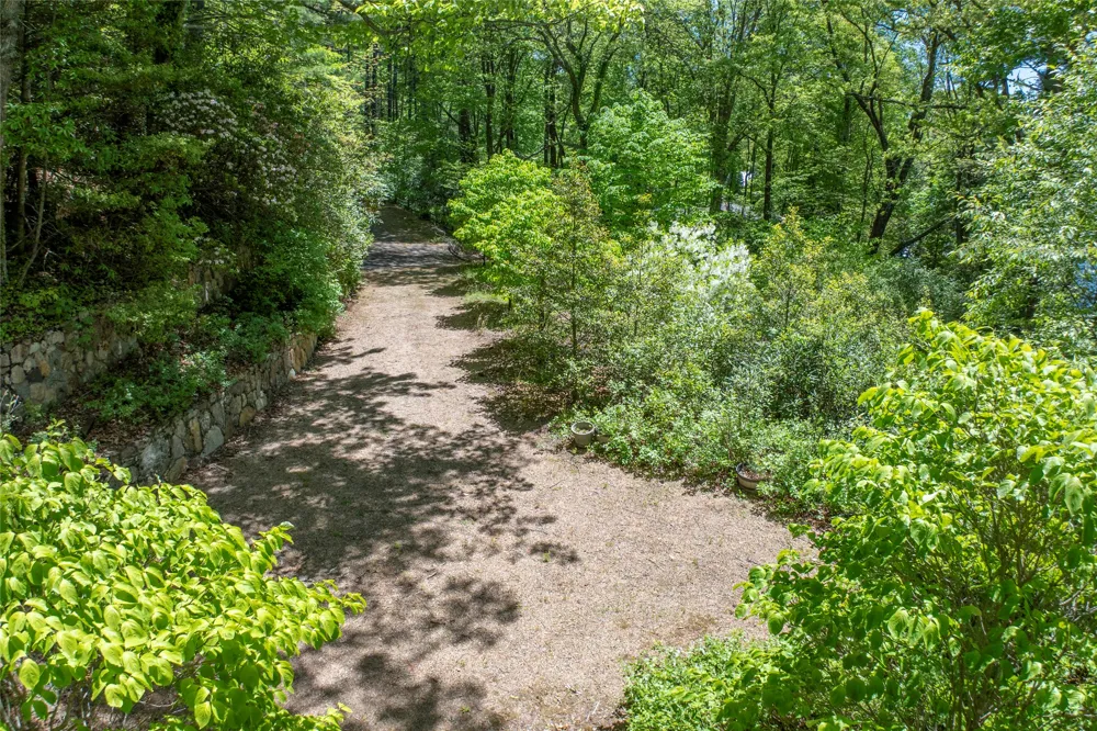1923 Cold Mountain Road Lake Toxaway, NC 28747