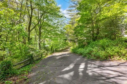 1923 Cold Mountain Road