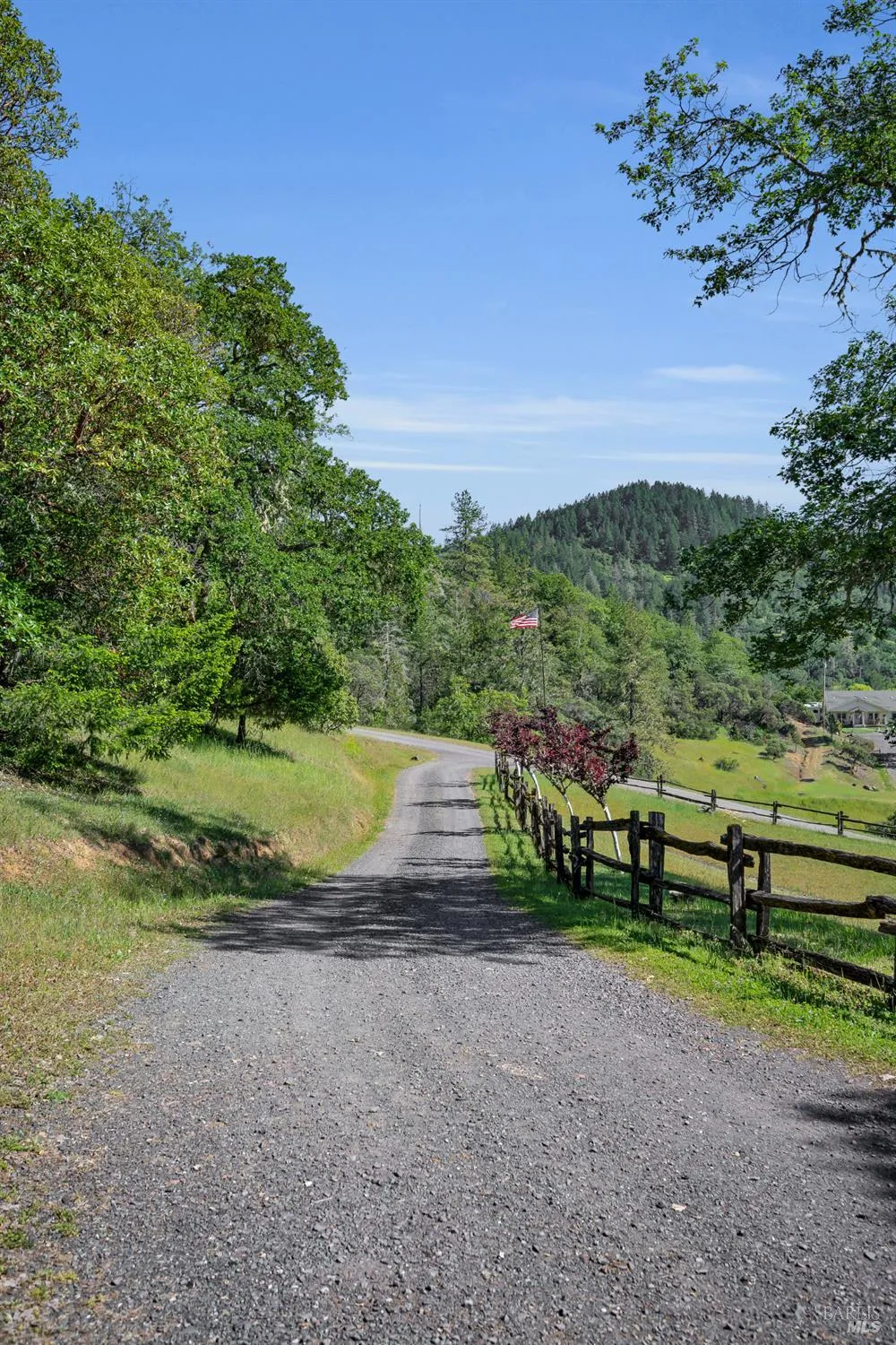 3970 Canyon Road Willits, CA 95490