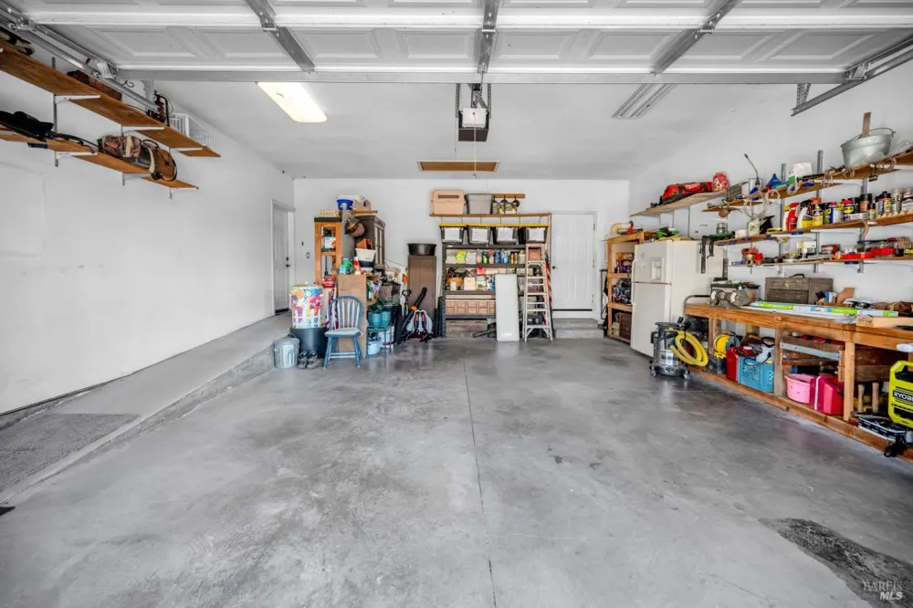 3970 Canyon Road Willits, CA 95490