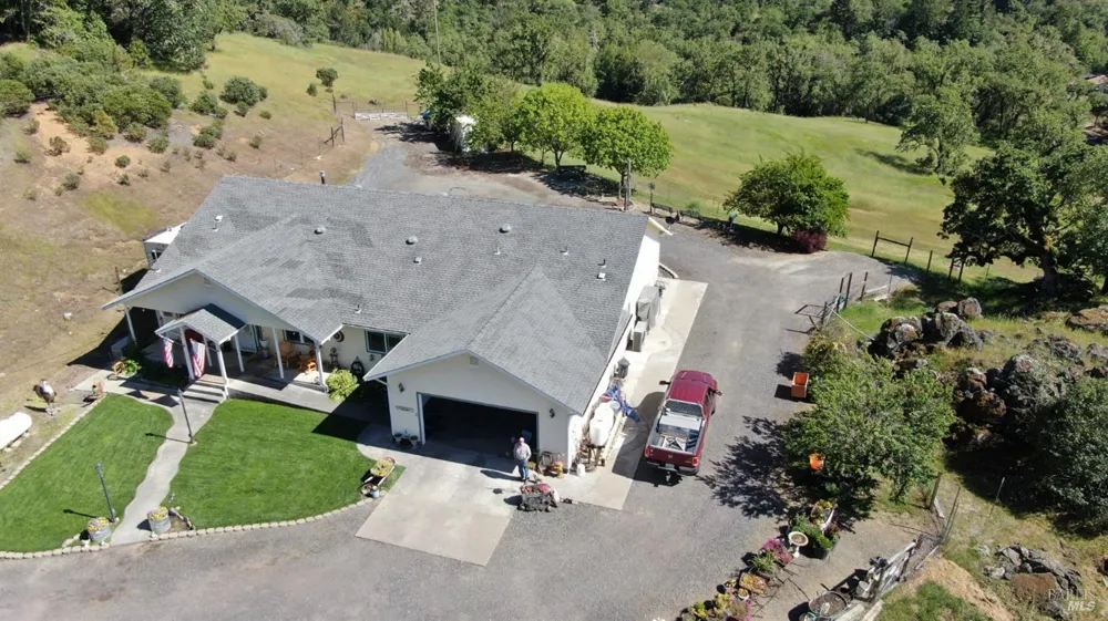 3970 Canyon Road Willits, CA 95490