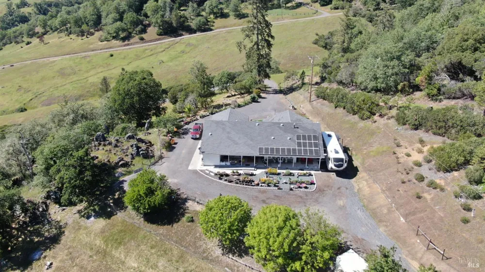 3970 Canyon Road Willits, CA 95490