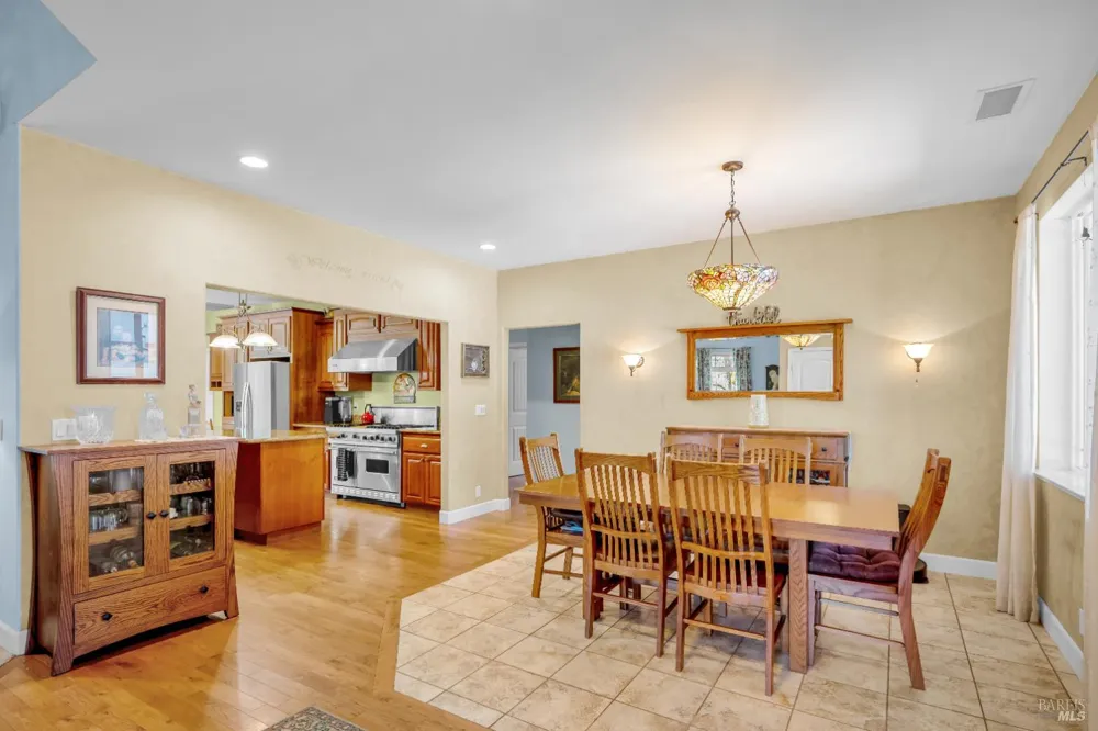 3970 Canyon Road Willits, CA 95490