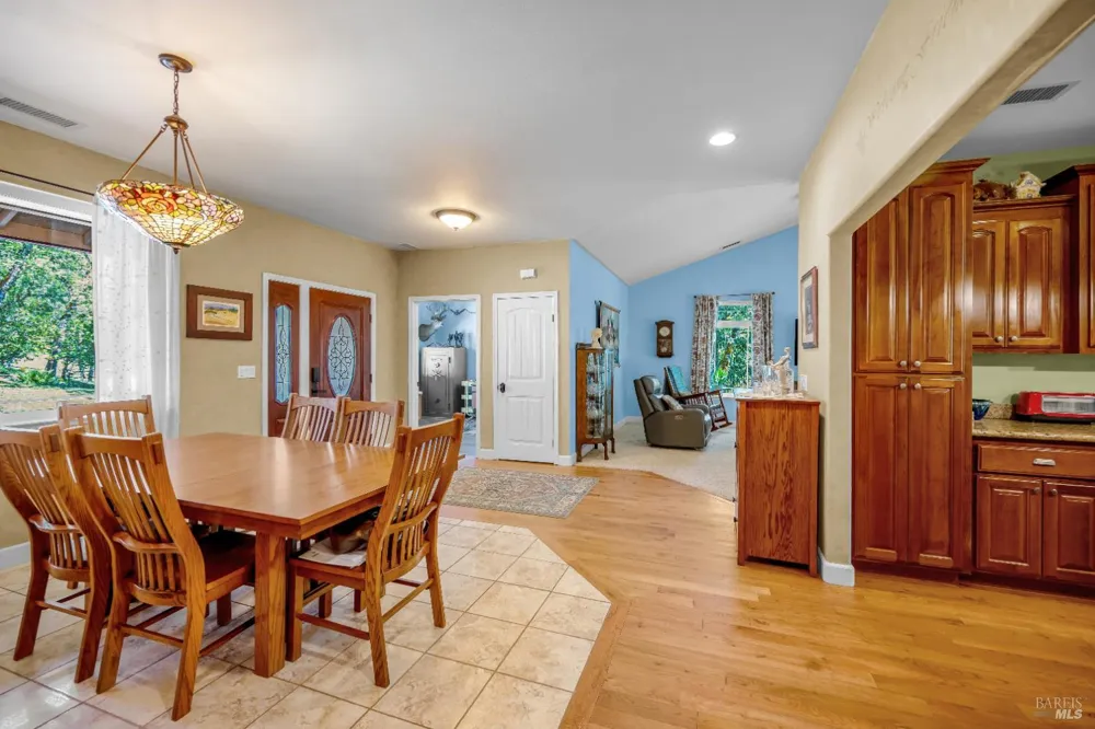 3970 Canyon Road Willits, CA 95490
