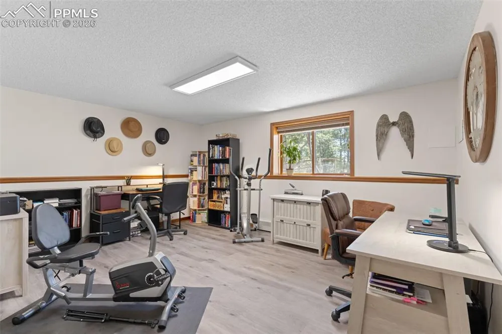 1851 Buttercup Road Elizabeth, CO 80107