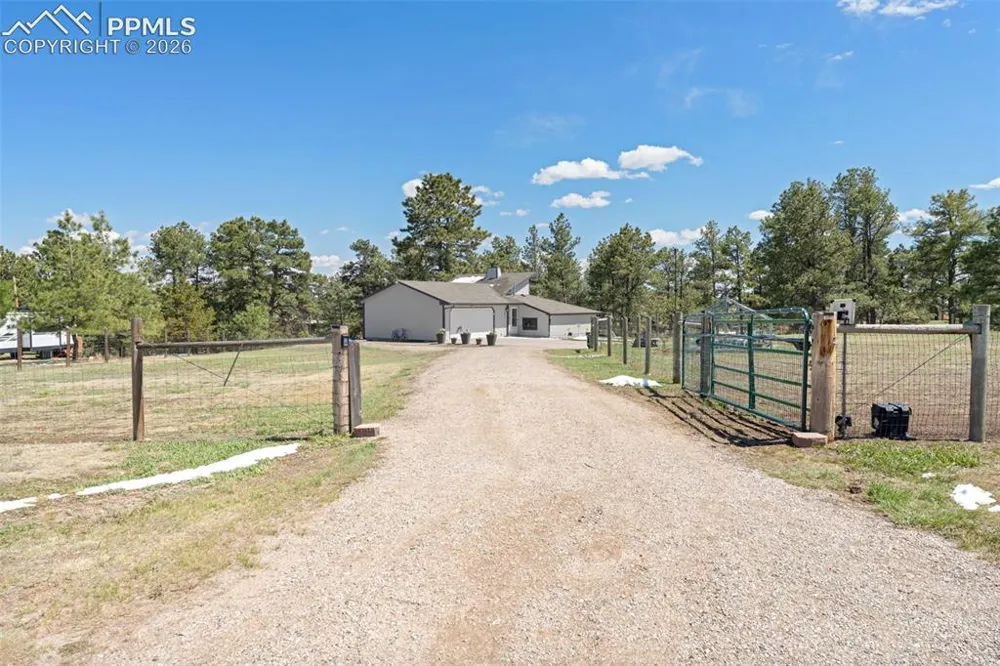 1851 Buttercup Road Elizabeth, CO 80107