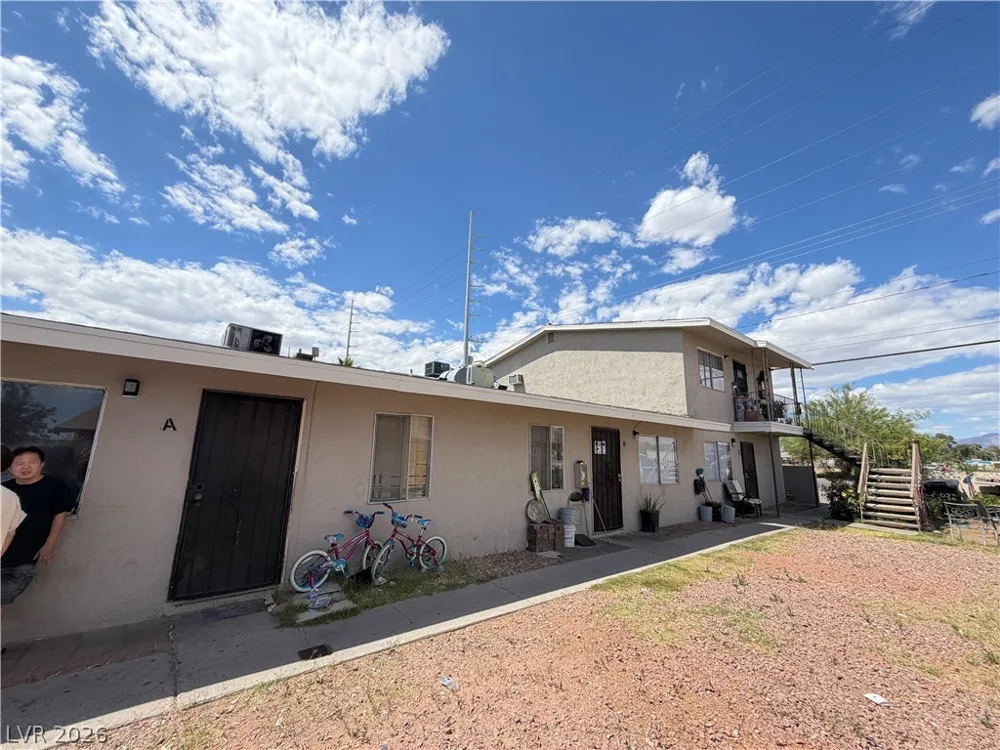 5032 Pebble Beach Boulevard Las Vegas, NV 89108