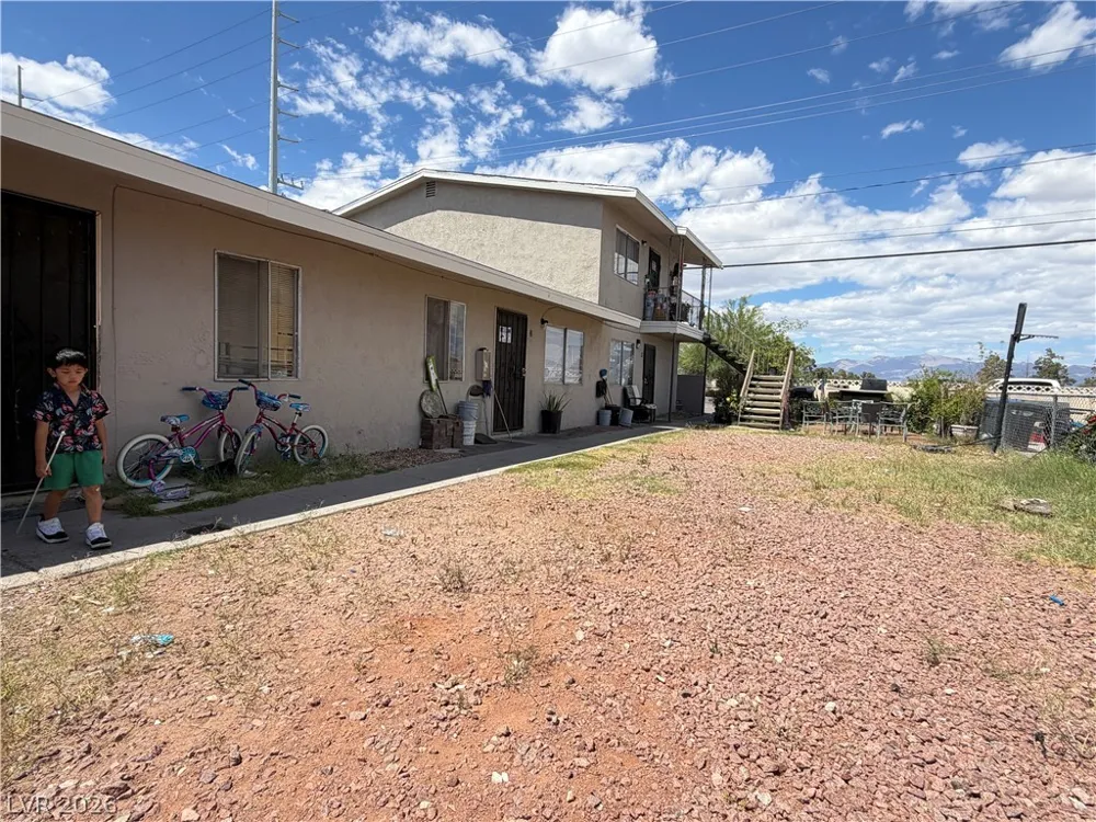 5032 Pebble Beach Boulevard Las Vegas, NV 89108