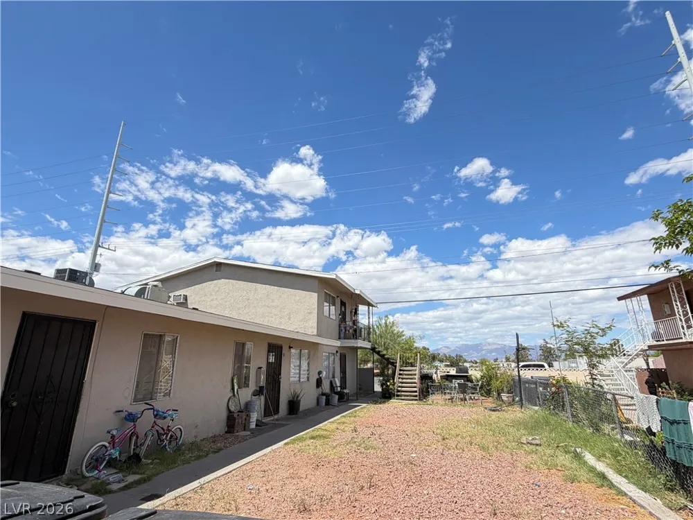 5032 Pebble Beach Boulevard Las Vegas, NV 89108