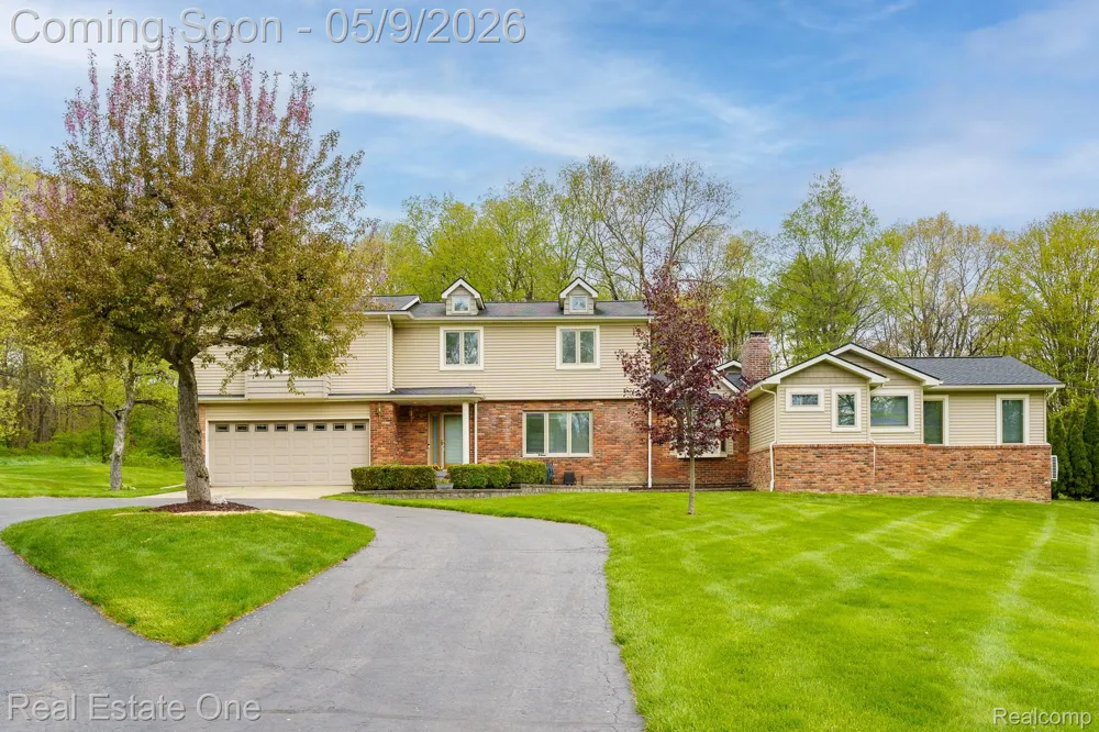 9243 Sherwood Drive Springfield Charter Township, MI 48350