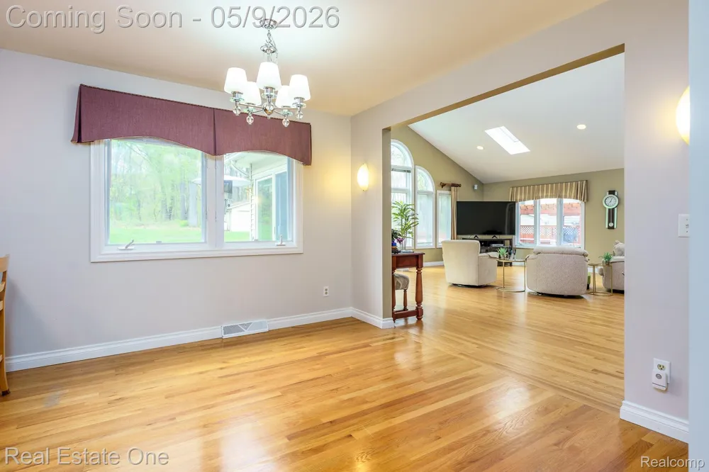 9243 Sherwood Drive Springfield Charter Township, MI 48350