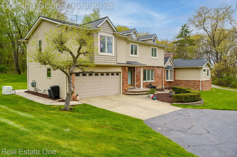 9243 Sherwood Drive Springfield Charter Township, MI 48350