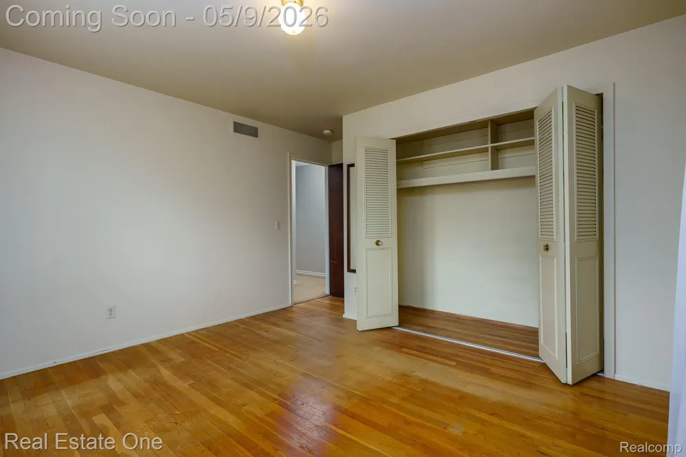 9243 Sherwood Drive Springfield Charter Township, MI 48350