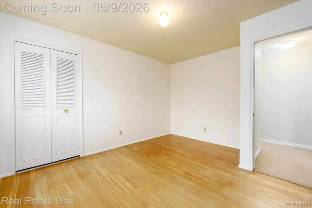 9243 Sherwood Drive Springfield Charter Township, MI 48350