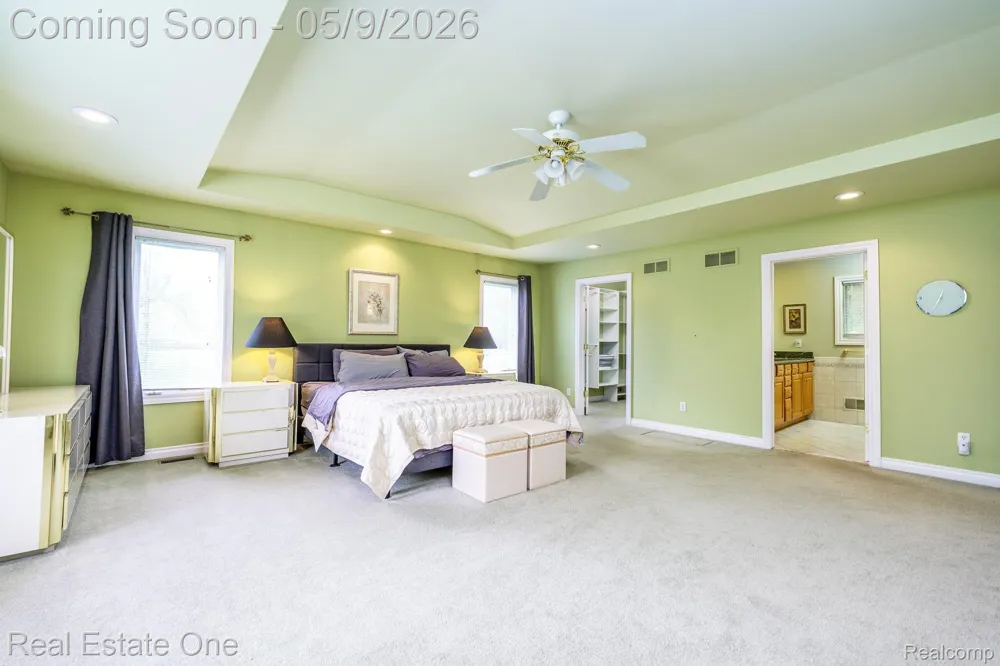9243 Sherwood Drive Springfield Charter Township, MI 48350