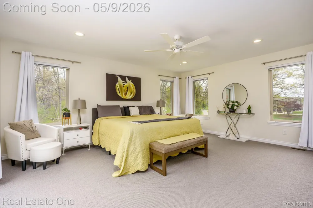 9243 Sherwood Drive Springfield Charter Township, MI 48350