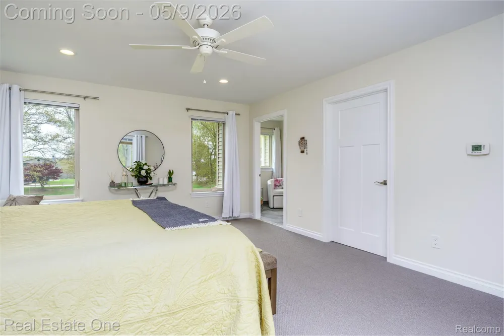 9243 Sherwood Drive Springfield Charter Township, MI 48350