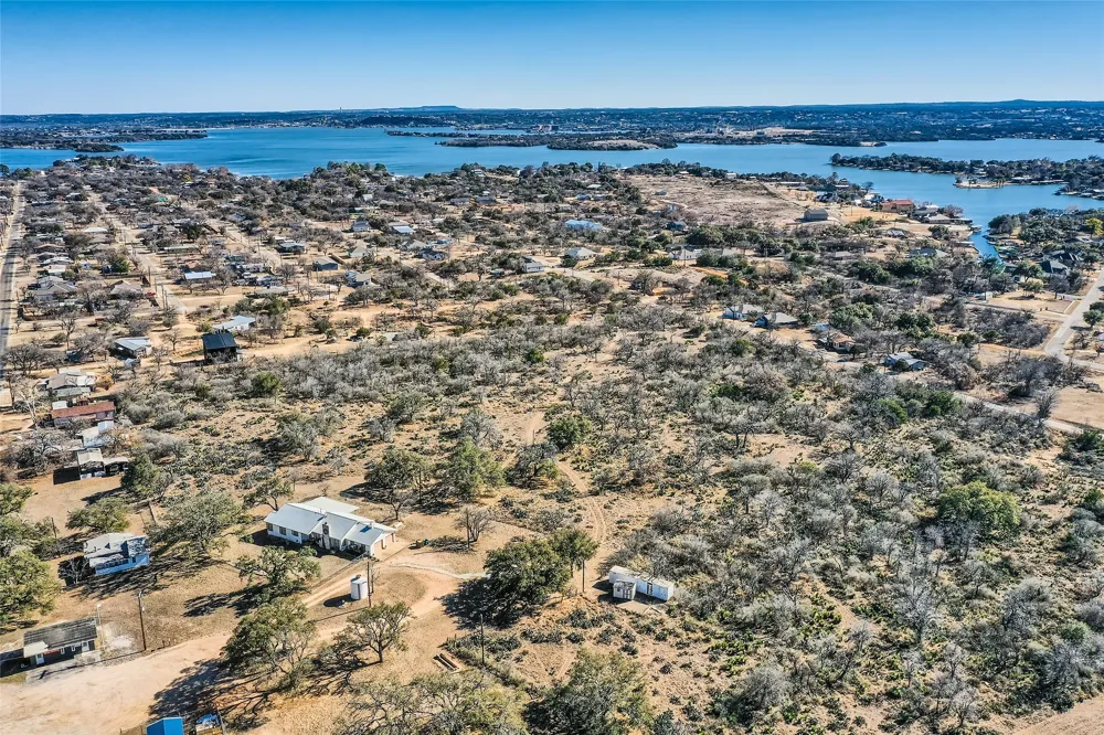 412 E Sweetbriar Drive Granite Shoals, TX 78654