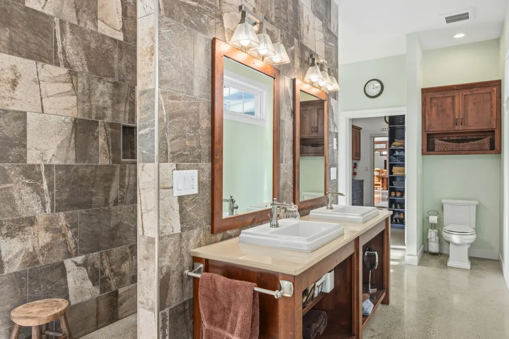 22705 Deep Woods Lane Nevis, MN 56467