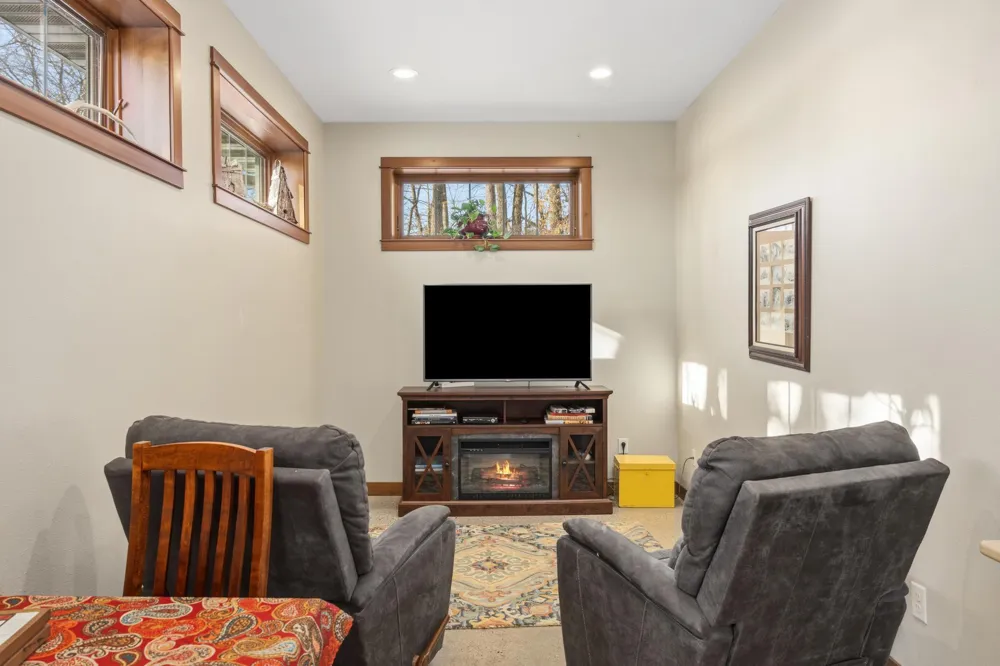 22705 Deep Woods Lane Nevis, MN 56467
