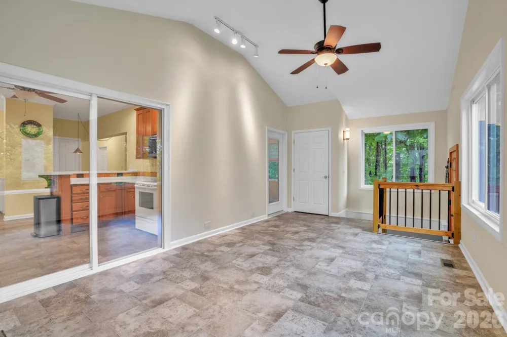 189 Friendly Circle Saluda, NC 28773