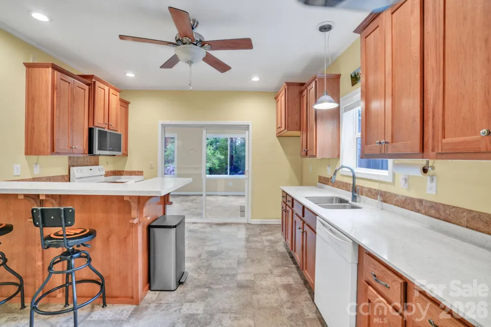 189 Friendly Circle Saluda, NC 28773