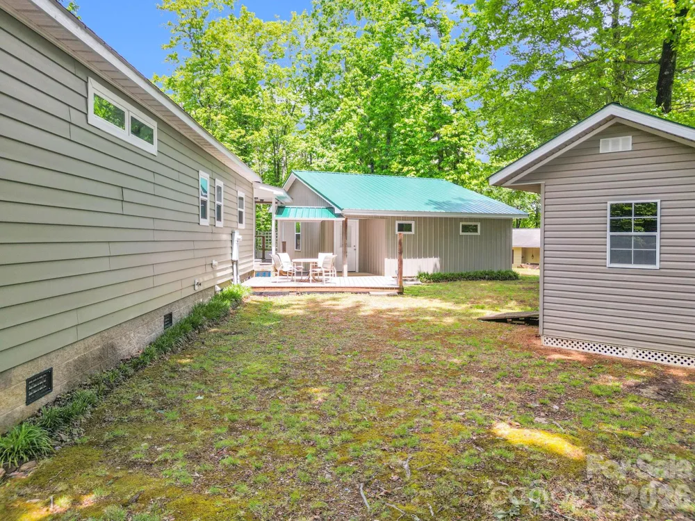 189 Friendly Circle Saluda, NC 28773