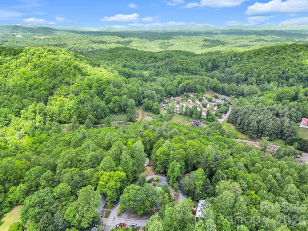 189 Friendly Circle Saluda, NC 28773