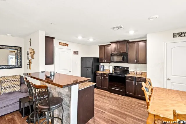 15244 Sleepy River Way Von Ormy, TX 78073