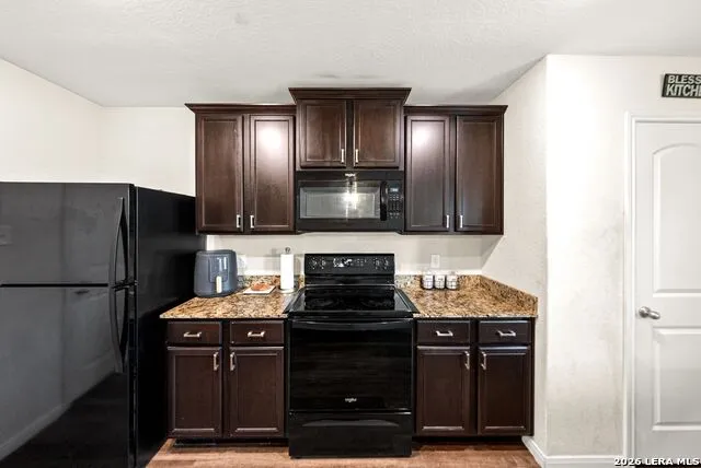 15244 Sleepy River Way Von Ormy, TX 78073