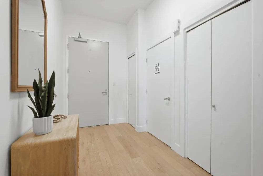 1001 46th Street #212 Emeryville, CA 94608