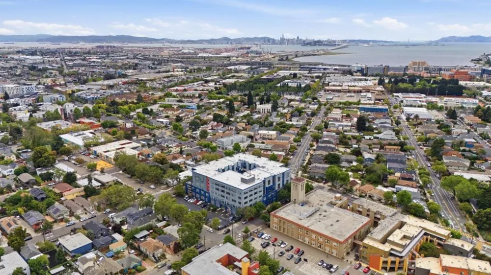 1001 46th Street #212 Emeryville, CA 94608