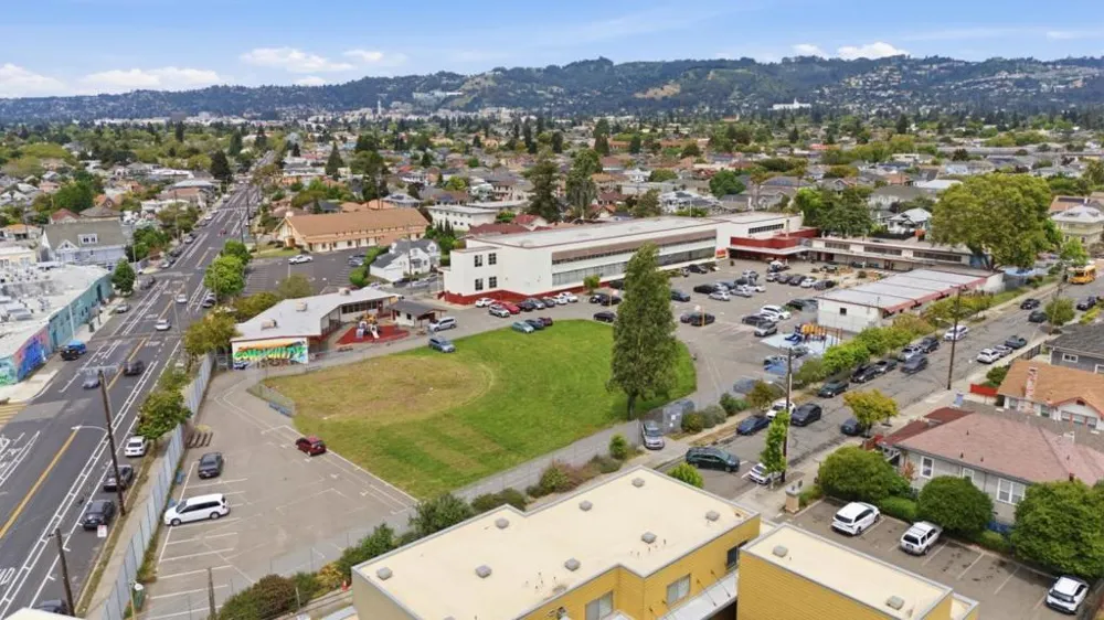 1001 46th Street #212 Emeryville, CA 94608