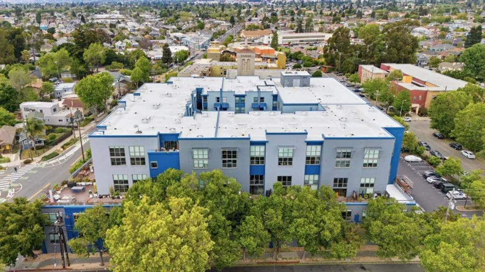 1001 46th Street #212 Emeryville, CA 94608