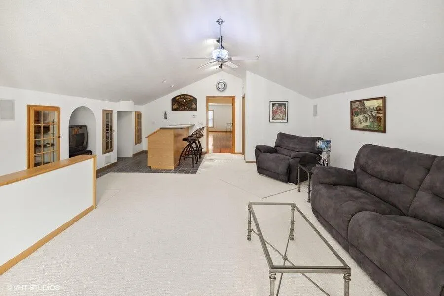 15320 Three Oaks Road Three Oaks, MI 49128