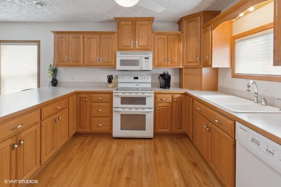 15320 Three Oaks Road Three Oaks, MI 49128