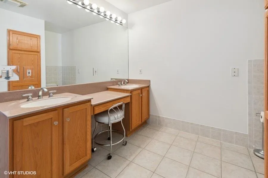 15320 Three Oaks Road Three Oaks, MI 49128
